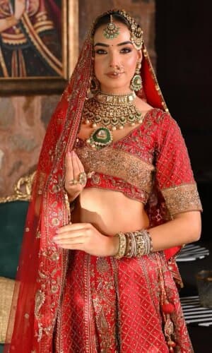 Bridal Red Lehenga thumbnail 2